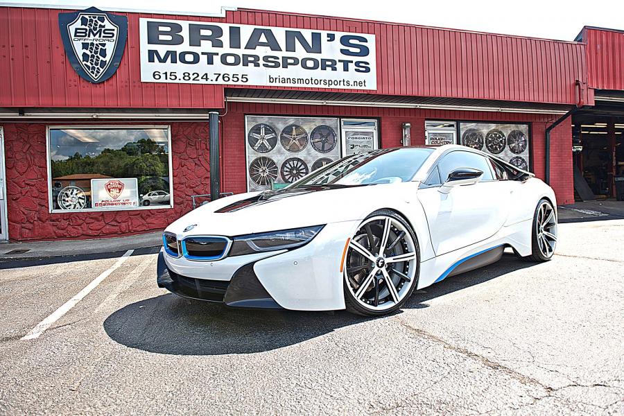  BMW i8 on Forgiato Wheels (S220-ECL) 2019 года  (фото 1 из 5)